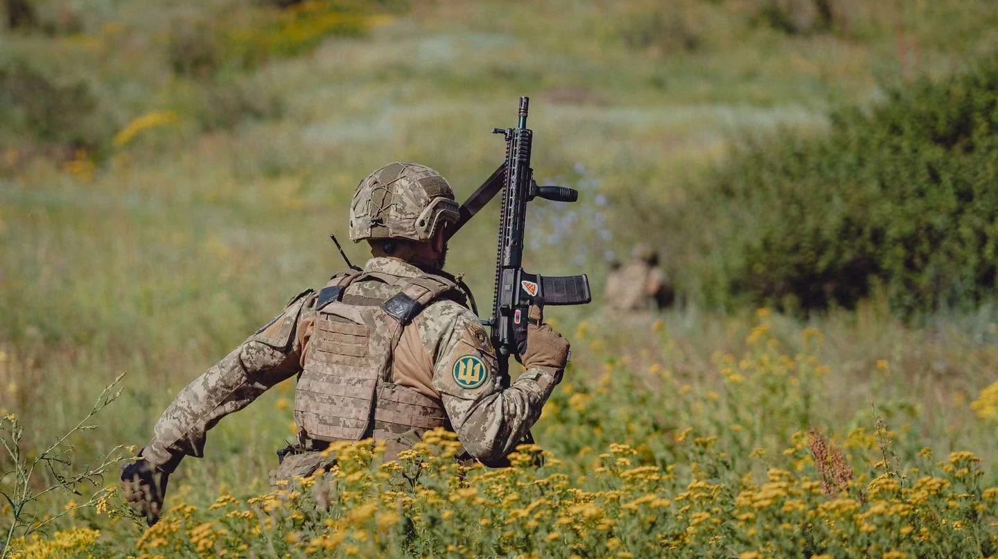 Драпатий зупинив поповнення штурмових полків: що підтвердили три ЗМІ