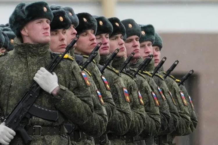 Російські солдати під час навчань