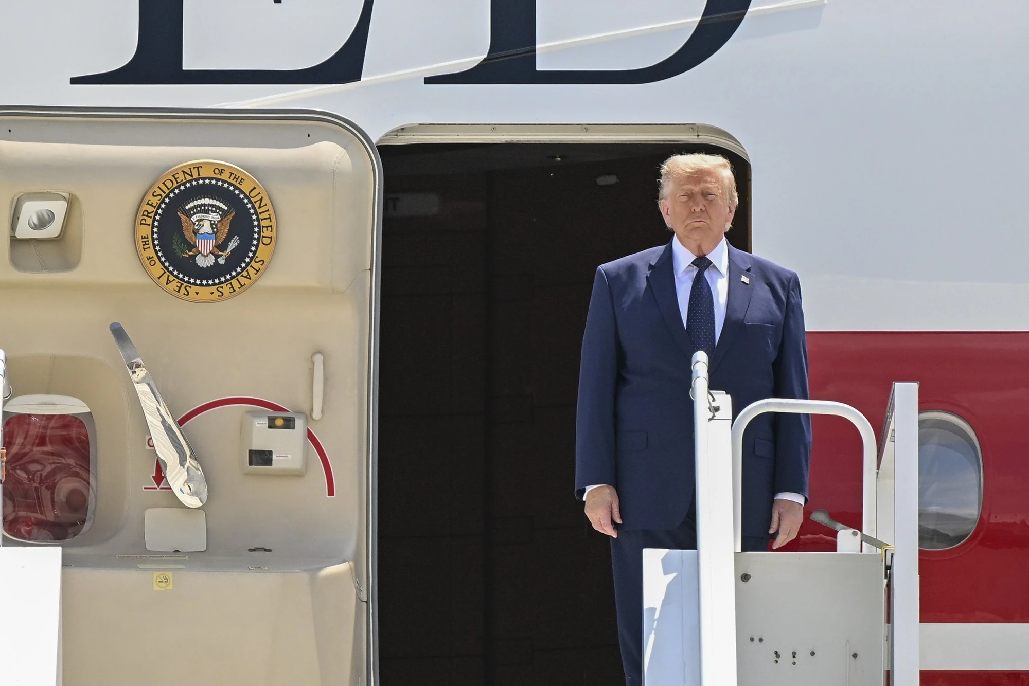 Трамп у Анкарі: 8 липня зафіксовано три рейси США до Великої Британії