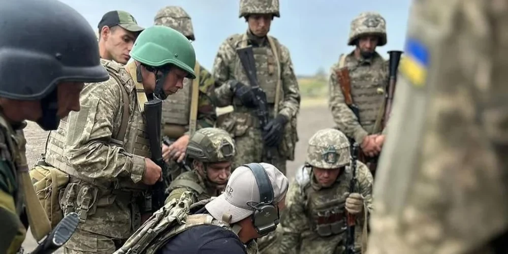 Хронологія: 425-й полк «Скеля» переходить під керівництво корпусу «Азов»