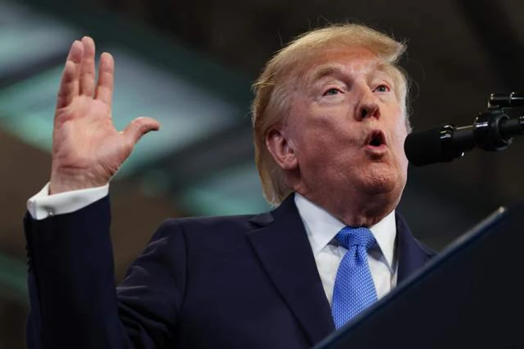 Президент США Дональд Трамп під час виступу в Гарден-Сіті, штат Нью-Йорк