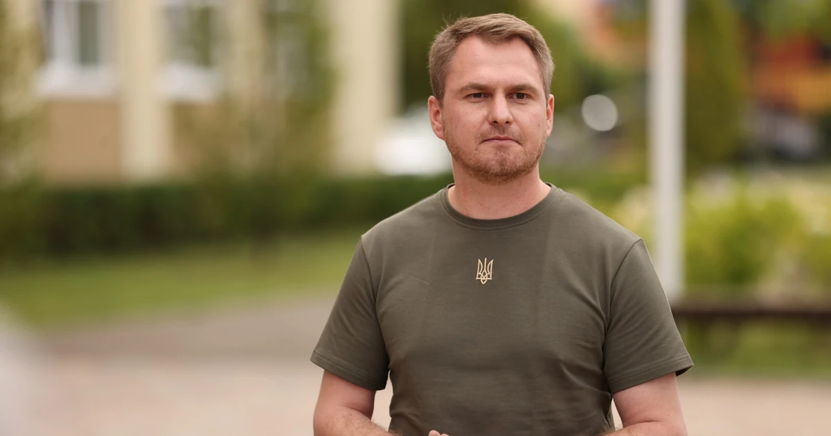 Від заяви 7 вересня до указу президента: тиждень довкола відставки Кравченка